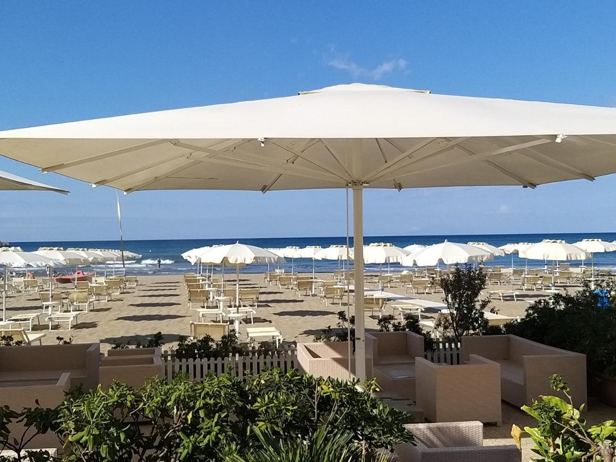 Aqua Boutique Hotel Castiglione della Pescaia Extérieur photo
